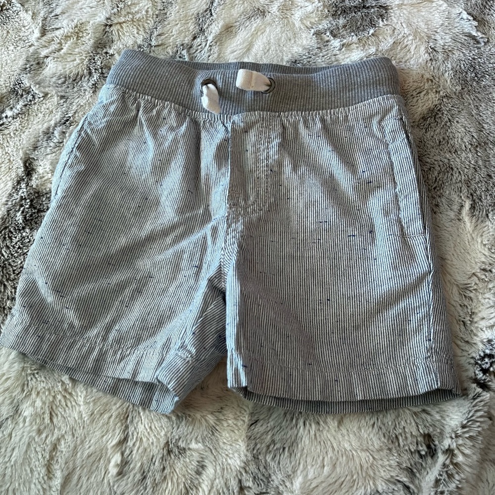Cat & Jack Shorts (boys) 12 month
